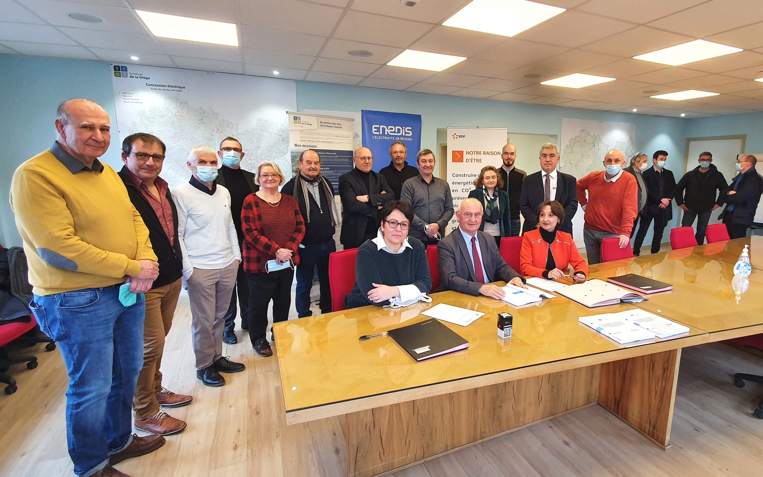 Signature du contrat de concession avec Enedis et EDF pour le service public de l’électricité le 31 janvier 2022