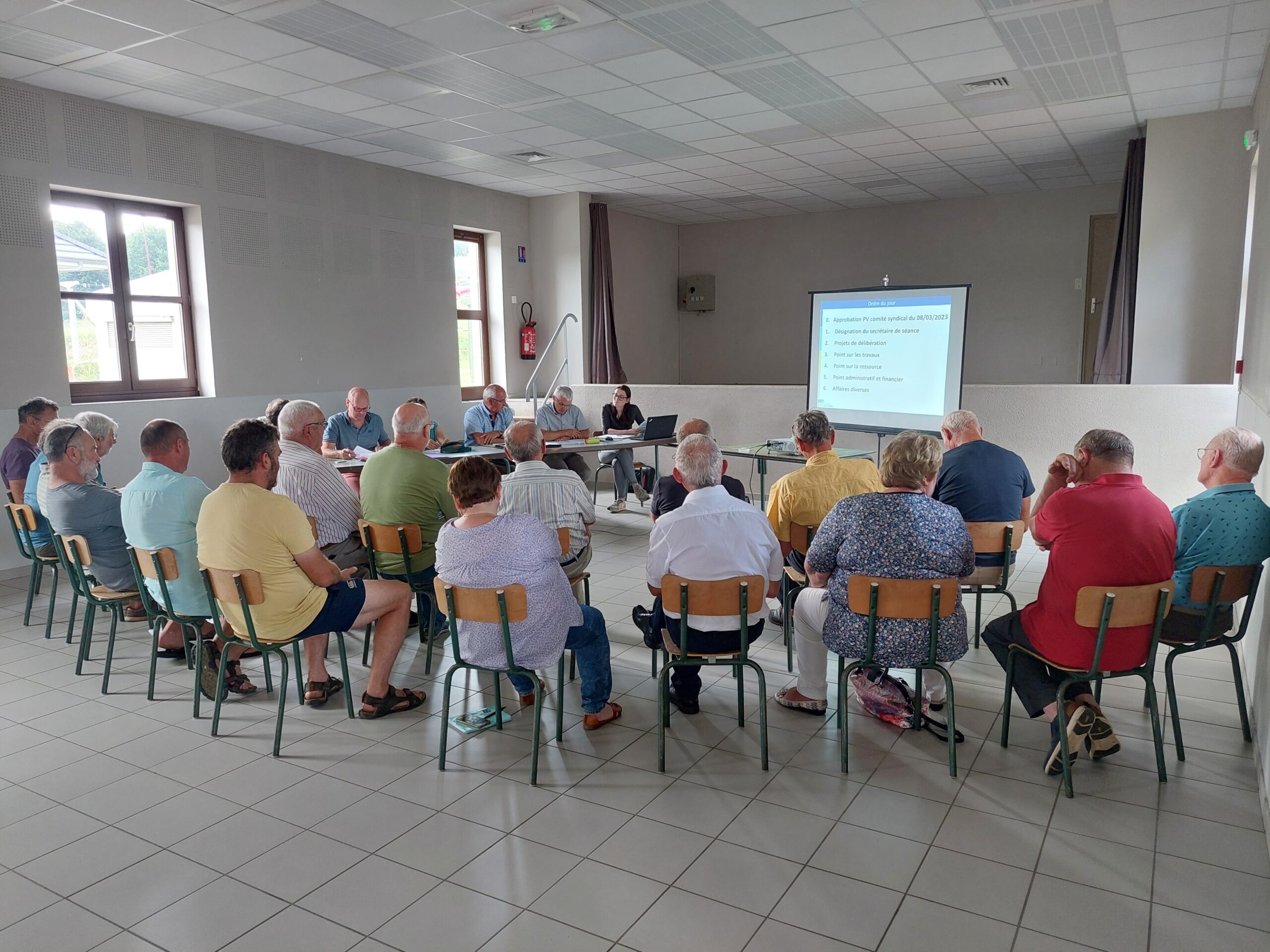 Réunion pour les services publics Eau et assainissement collectif